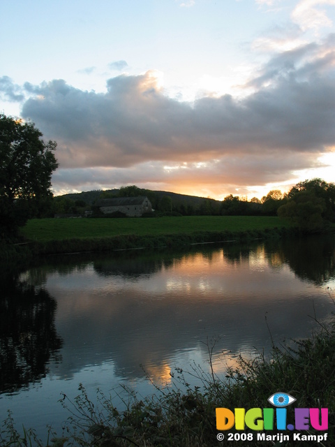 24161 Sunset over river Suir